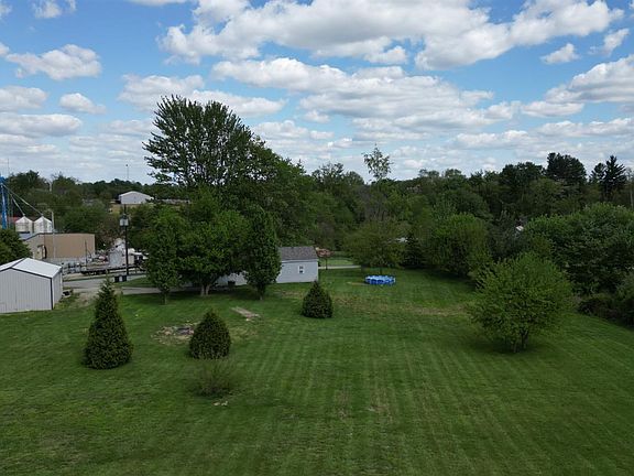 2nd image of 1498 S Friendship Rd