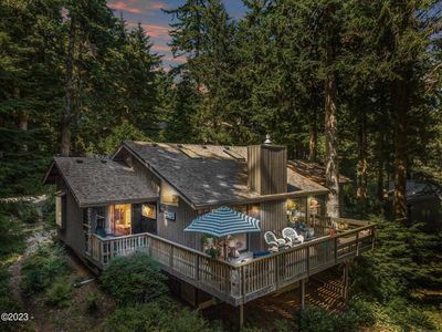 106 E Bay Point Rd, Gleneden Beach, OR, 97388