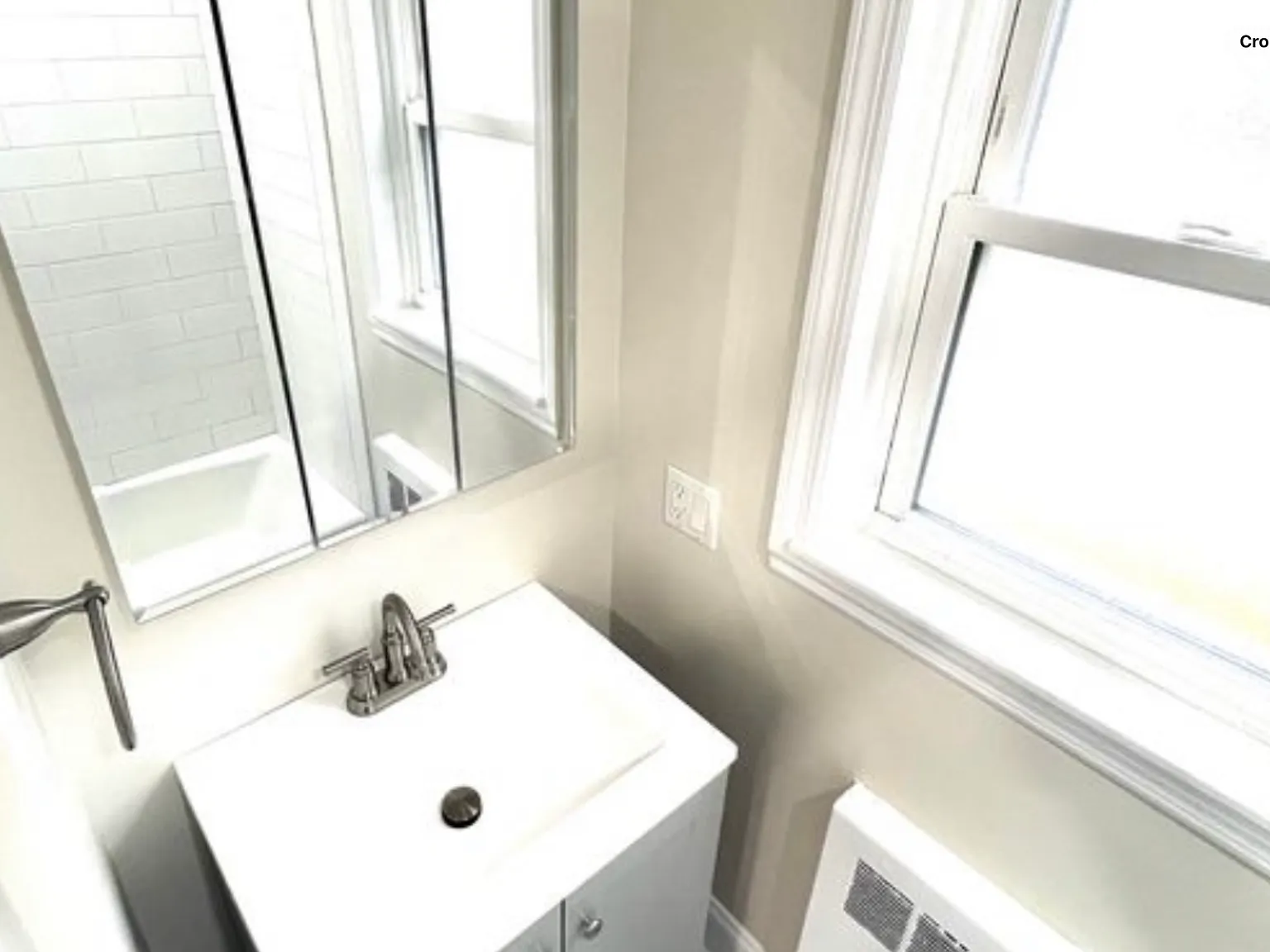 2 bed, 750 sqft, $2,700 — Photo 1