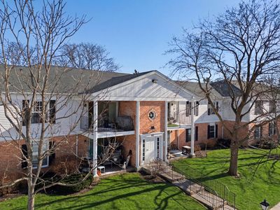 963 Golf Course Rd APT 5, Crystal Lake, IL, 60014