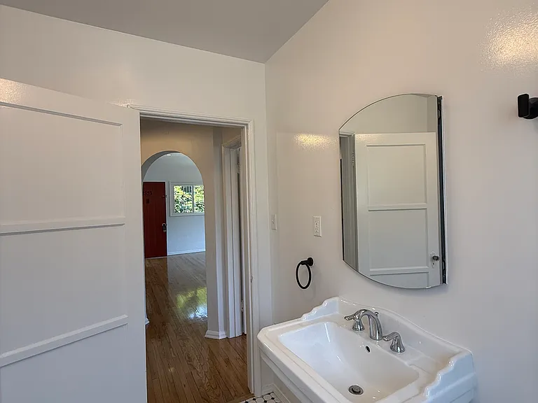 2153 Valentine St #2153 — Photo 21
