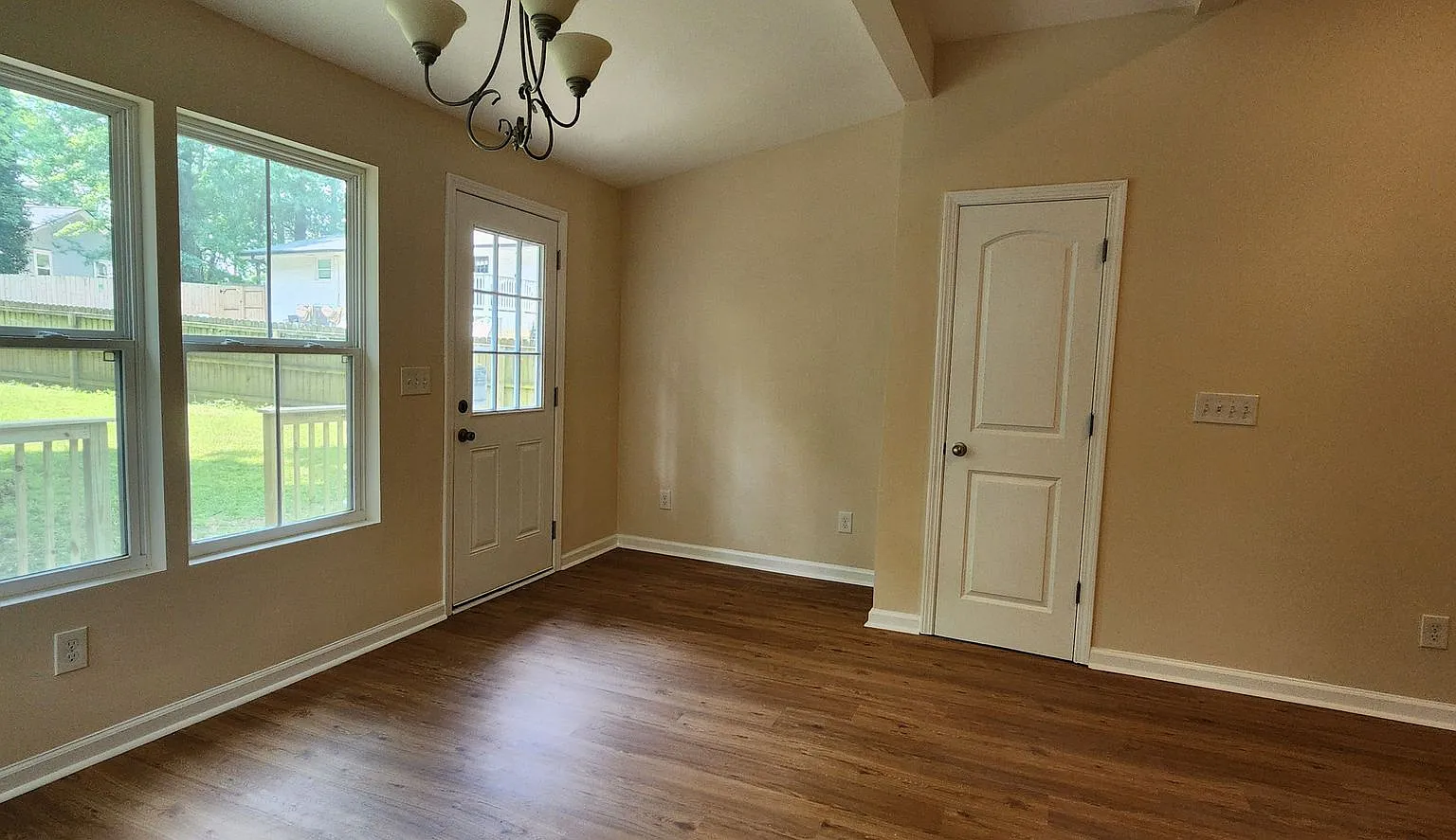 Room in 2 Bedroom Home in Atlanta — Photo 3
