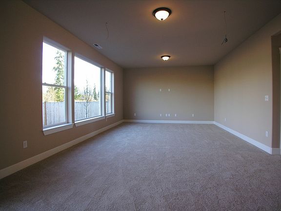 5th image of 301 20th Street Pl SW