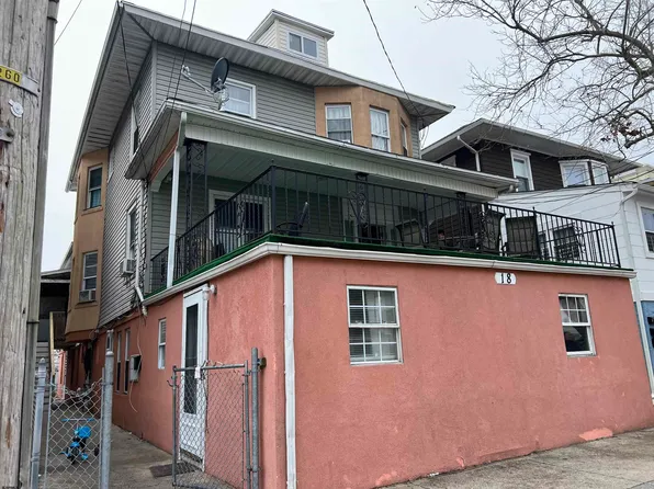 18 N Sovereign Ave, Atlantic City, NJ 08401