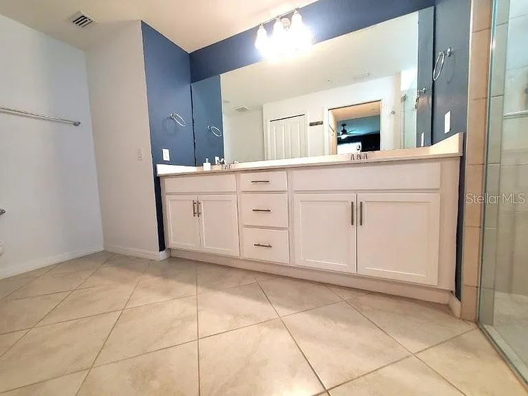 14194 Heritage Landing Blvd #611 — Photo 32