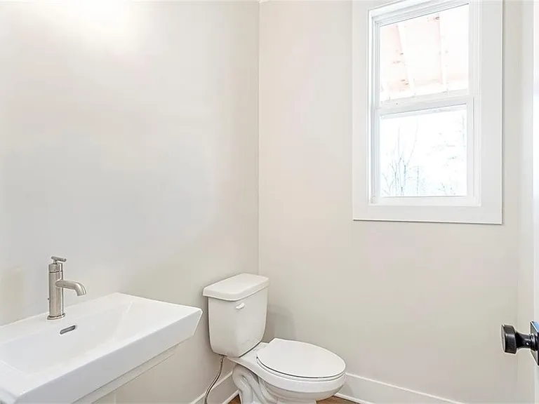 152 Palm St — Photo 16
