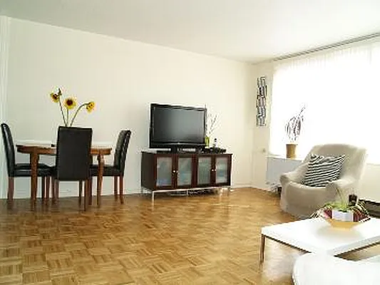 Sold by Corcoran | media 12