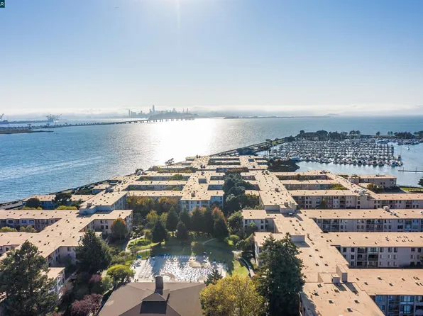 3 Commodore Dr APT B361, Emeryville, CA 94608