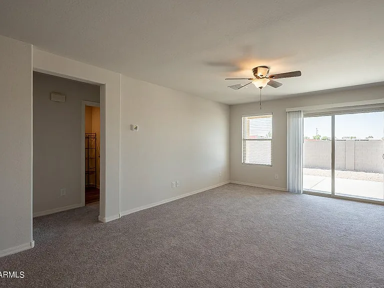 809 W Raymond St — Photo 6