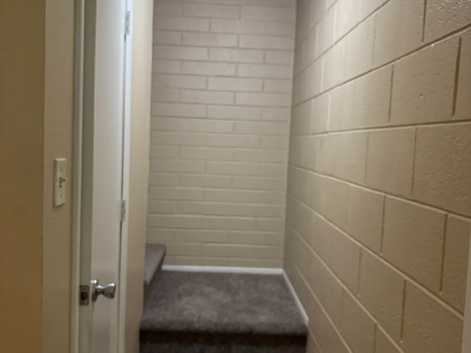 3 bed, 1.5 bath, 1050 sqft, $1,800 — Photo 4