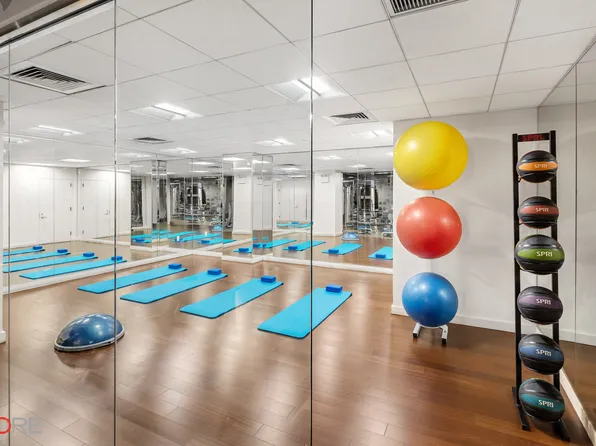 88 Greenwich Street image 13 of 19