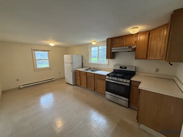 Dunbar Apts, 2674 & 2652 State Route 12b #10, Hamilton, NY 13346