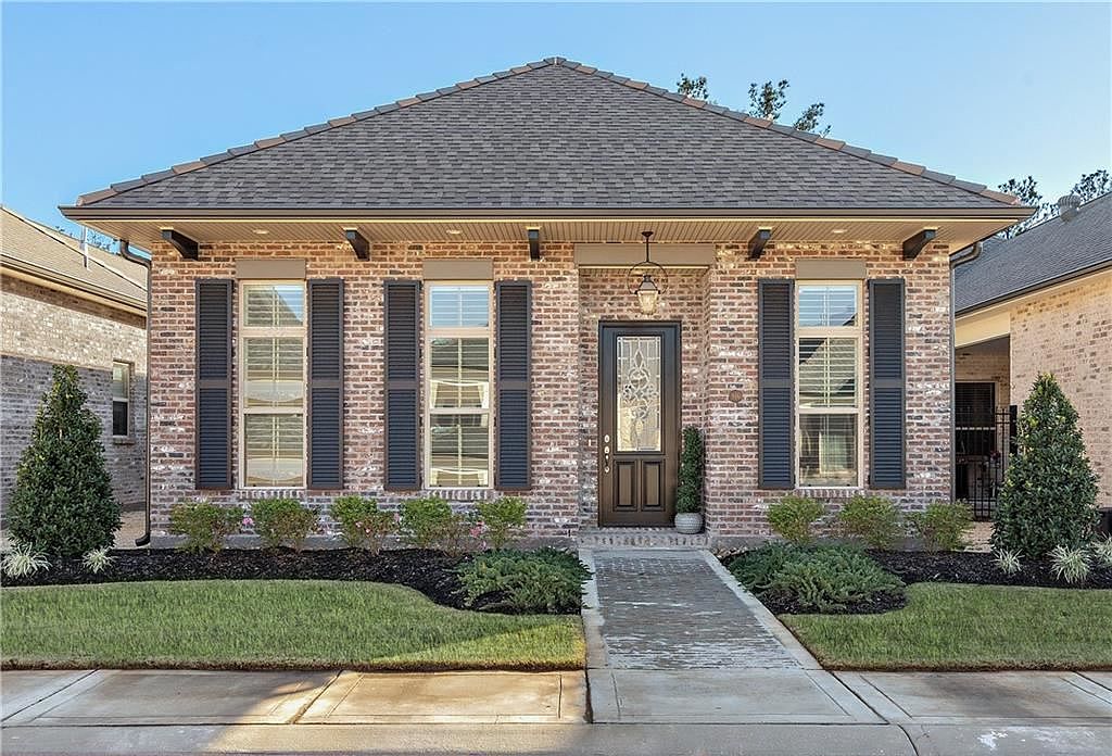 916 Rue Chamonix, Covington, LA 70433 | Zillow