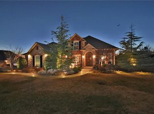 5827 Smoky Hill Trl, Edmond, OK 73034