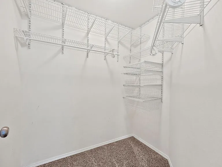 1918 McNeil St — Photo 12