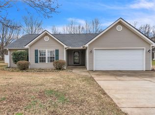 117 Kensett Dr, Williamston, SC 29697