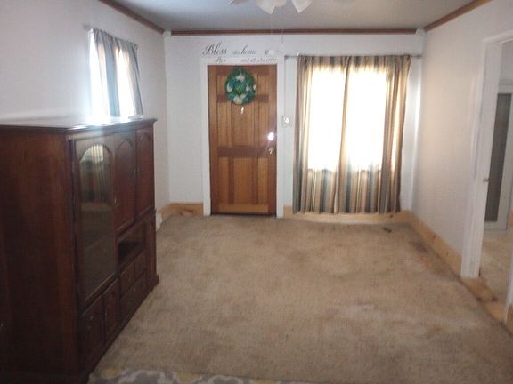 3rd image of 619 Owen Dr