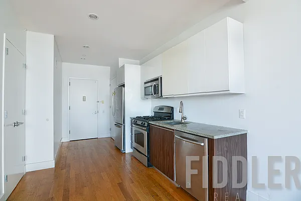 Rented by Fiddler Realty | media 35