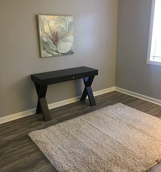 Sandpointe Apartments — Photo 19