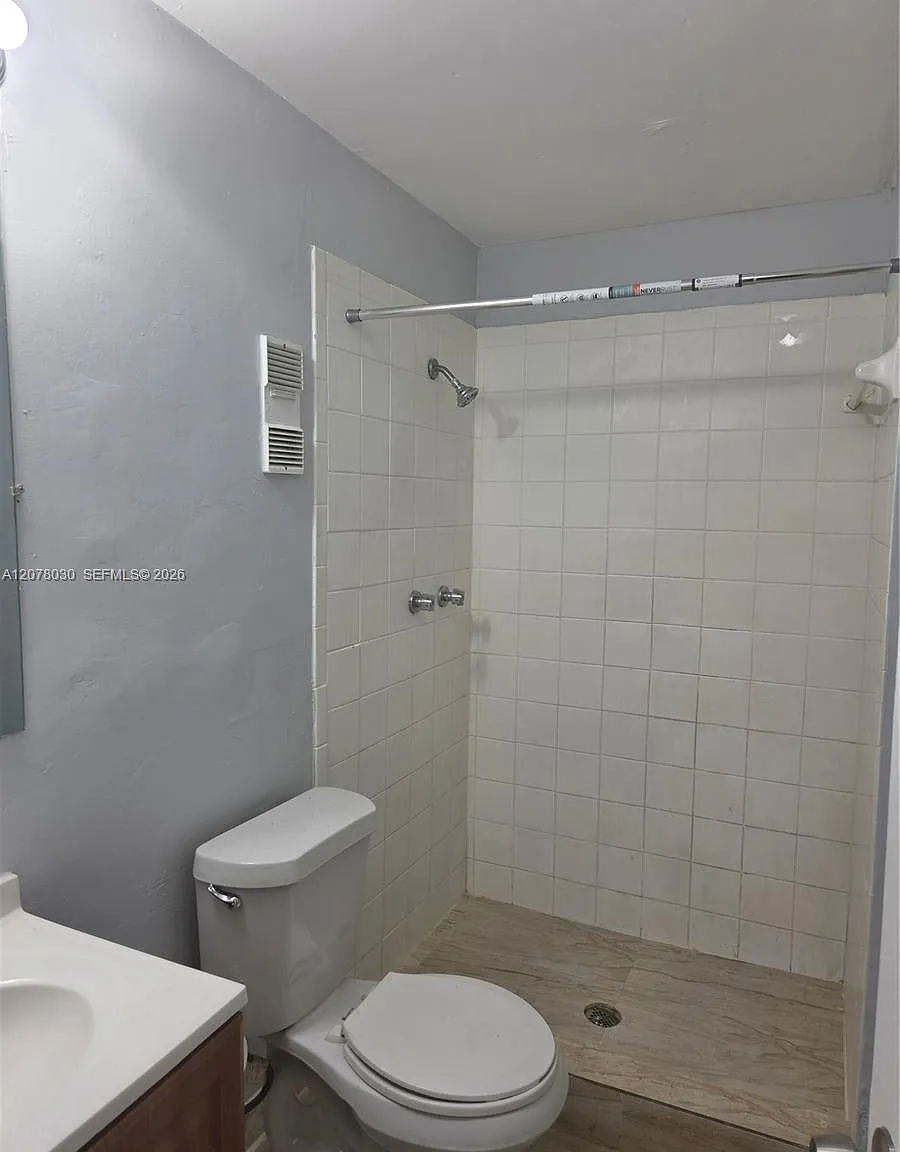Enclave At The Park Condo — Photo 4