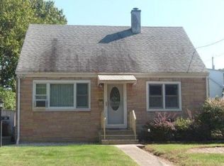 25 David Rd, Cedar Grove, NJ 07009