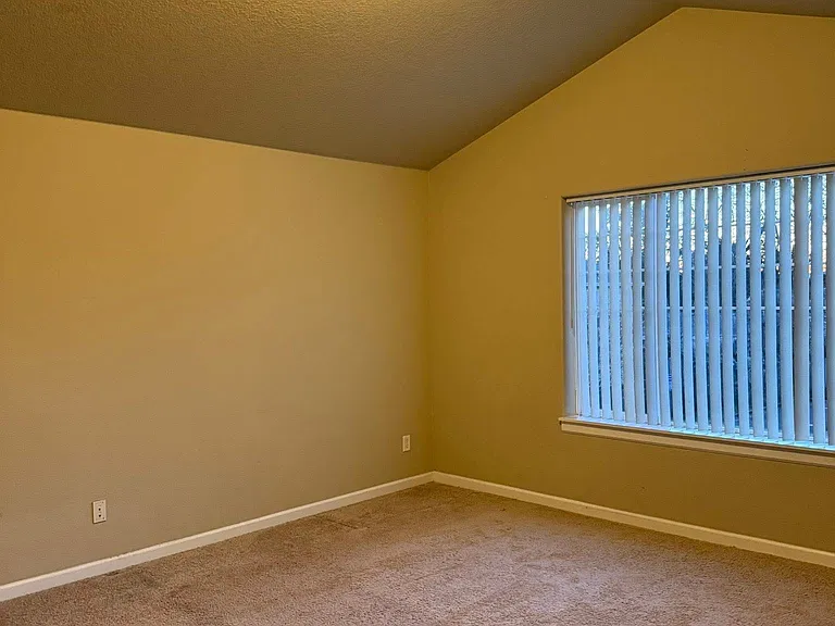 4332 SW 183rd Ter — Photo 11