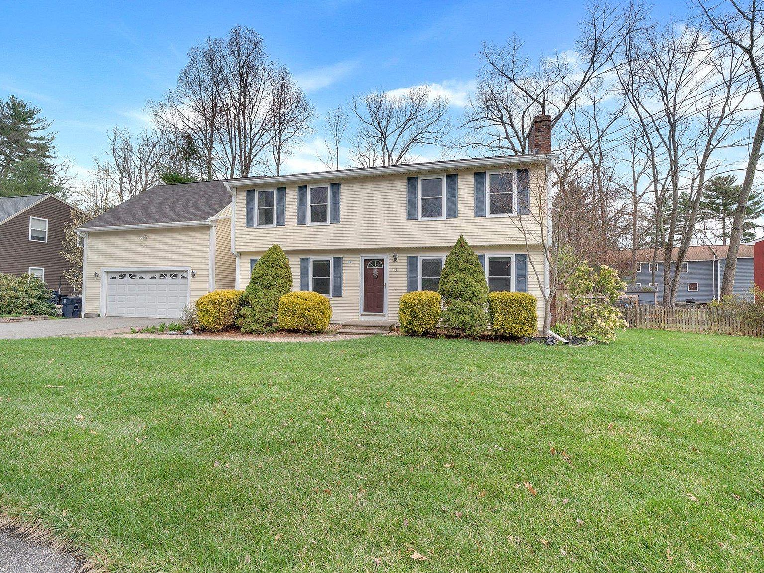 7 Hyacinth Drive, Nashua, NH 03062 | Zillow