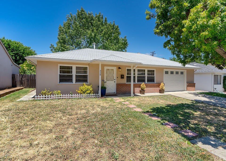 1st image of 328 Tolosa Way