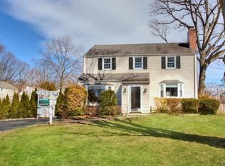 18 Patton Dr, Darien, CT 06820