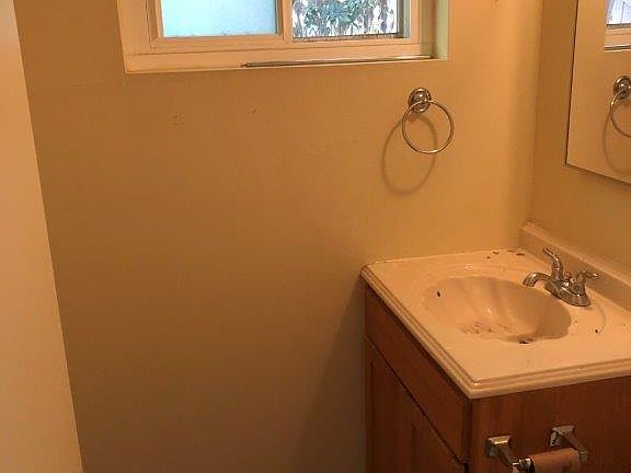 5th image of 8705 Mellmanor Dr APT A