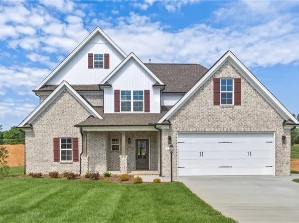 121 Sandpiper Dr #21, Lexington, NC 27295