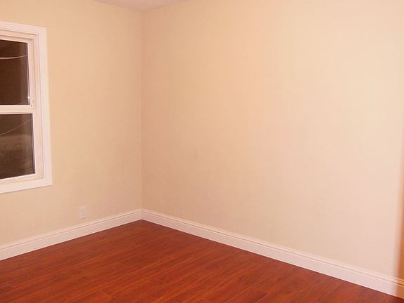 2nd image of 125 Dumbarton Ave APT C