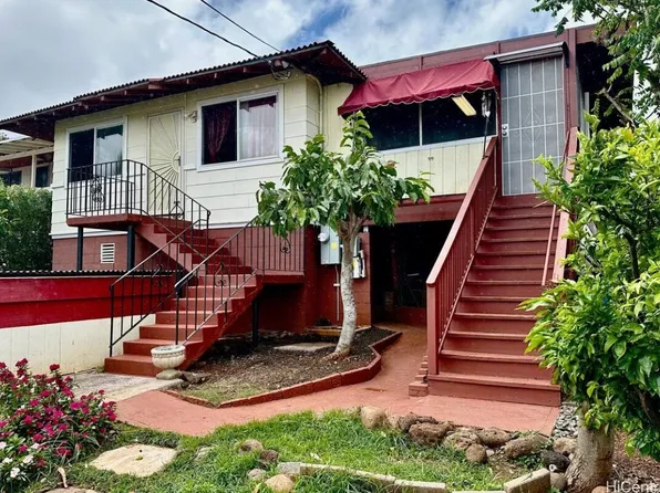 1067 Maluna St, Honolulu, HI 96818