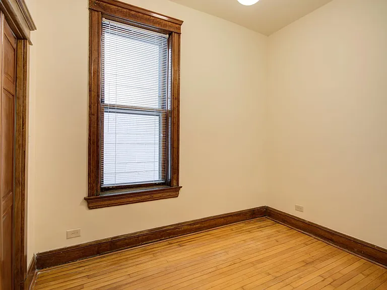 1433 N Wells St #2R — Photo 6