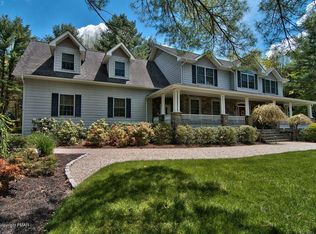 1579 Fox Creek Rd, Stroudsburg, PA 18360