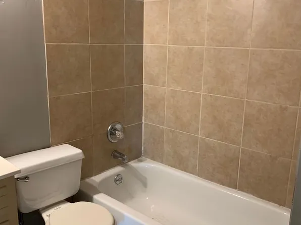 2712 W Nichols St, Springfield, MO 65803