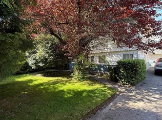 8251 Leslie Rd, Richmond, BC V6X 1E4