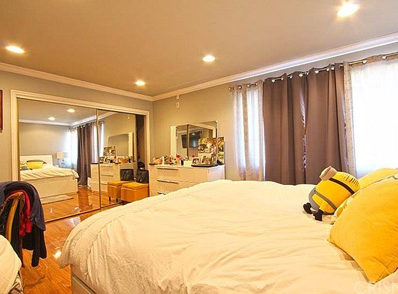 5th image of 7869 Ventura Canyon Ave Unit 104