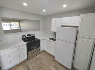 125 SW 1st Ave #131, Hallandale, FL 33009