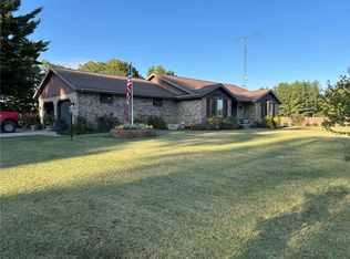 8610 E Us Highway 40, Effingham, IL 62401