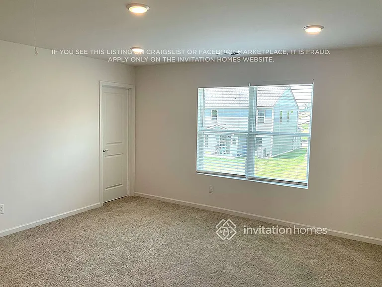 3816 Lantern Ln — Photo 10