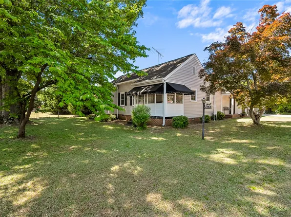 2615 E North Ave, Anderson, SC 29625