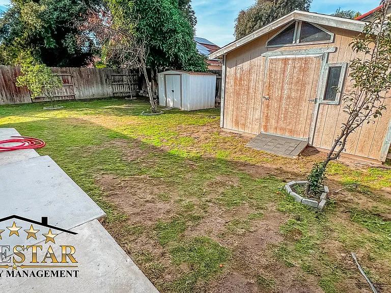 4605 Mount Everest Way — Photo 4