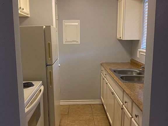 3rd image of 7122 Premont Dr APT F102