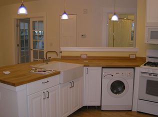 1106 SE 13th Ave APT 201, Portland, OR 97214