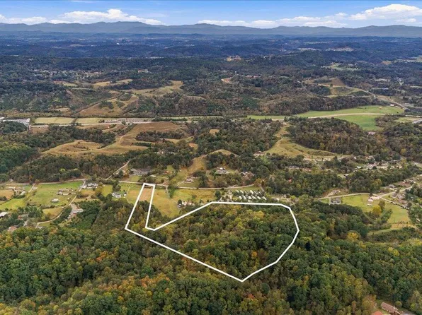 3028 Princeton Rd, Kingsport, TN 37660