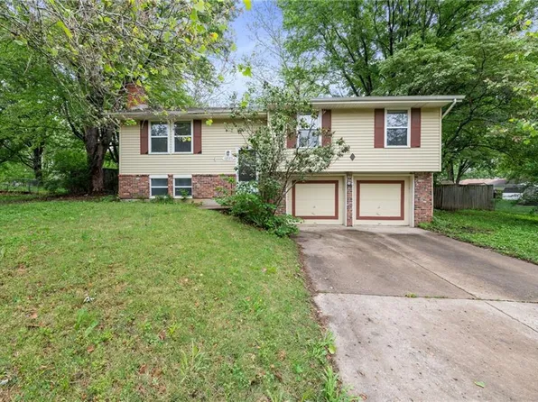 10525 N Baltimore Ave, Kansas City, MO 64155