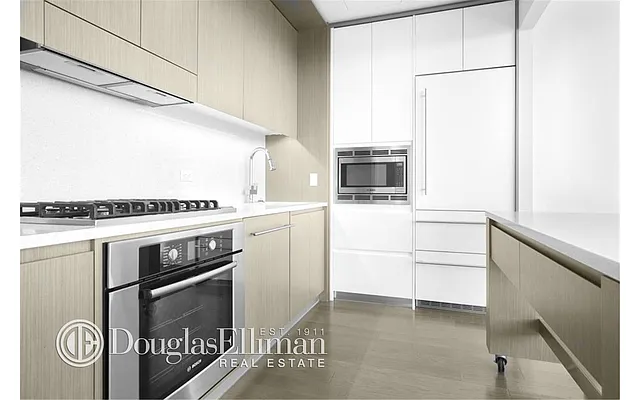 Rented by Douglas Elliman | media 37
