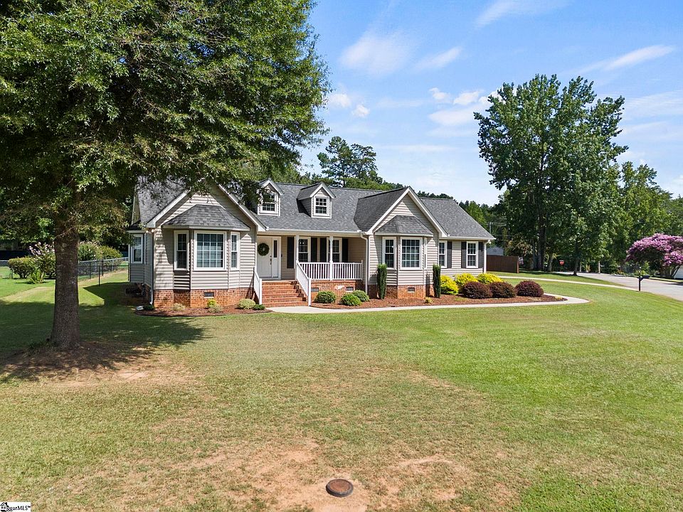 1st image of 6 Brendle Dr