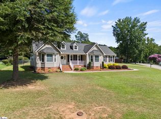 6 Brendle Dr, Simpsonville, SC 29681